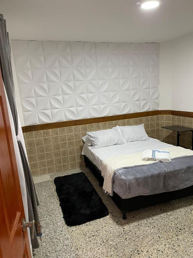 Casa Al Frente Del Pueblito Paisa Lägenhet Medellín Exteriör bild