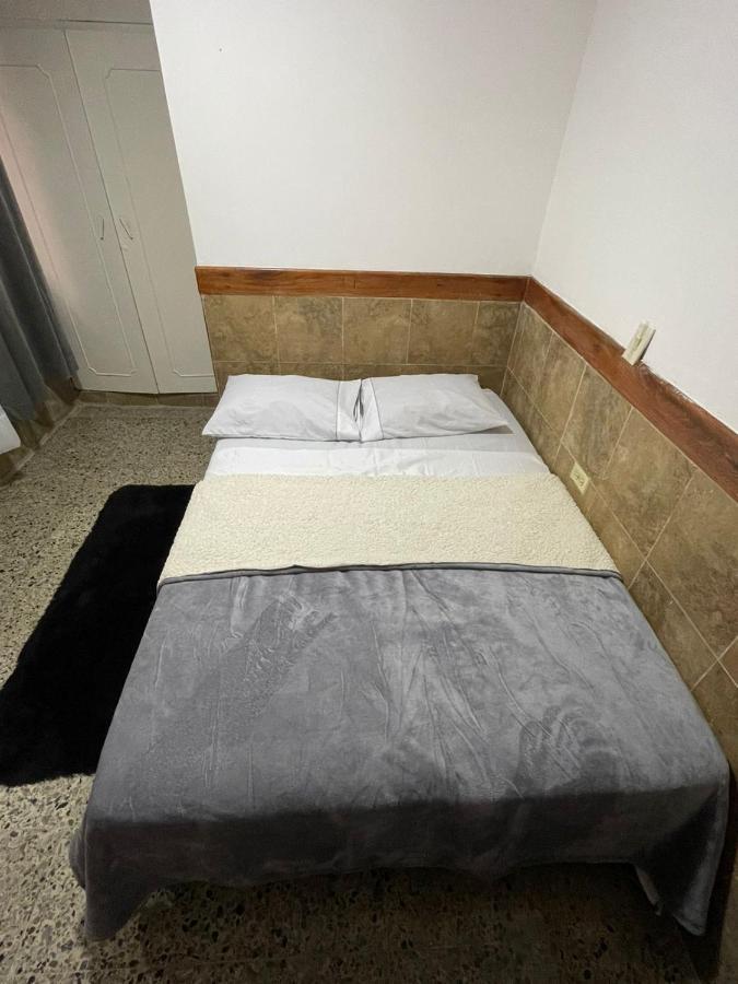 Casa Al Frente Del Pueblito Paisa Lägenhet Medellín Exteriör bild